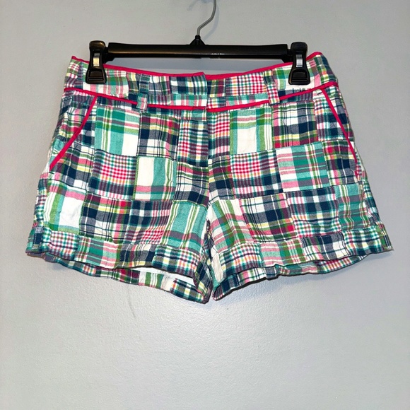 Vineyard Vines Pants - EUC Vineyard Vines Patchwork Madras Shorts Size 0